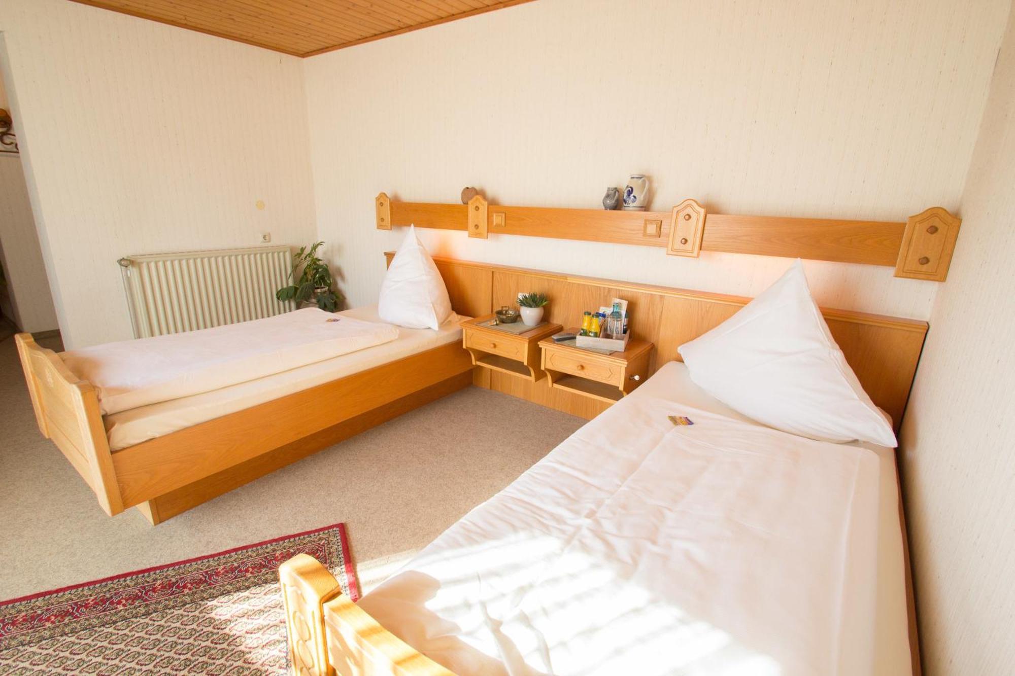 Hotel Am Lingelbach Knüllwald Camera foto